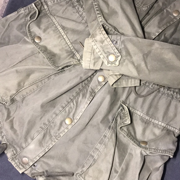 Aritzia Talula Trooper Utility Jacket in M - Picture 2 of 12